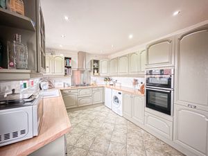 Photo 16- click for photo gallery